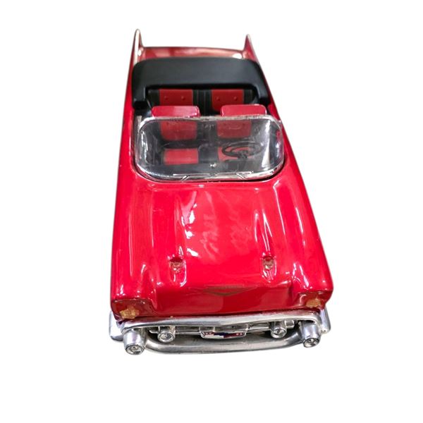 James Beam "1957 Red Chevy Convertible" Liquor Decanter with Original  Box