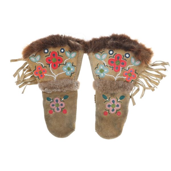 Northern Cree Moosehide Beaded Gauntlet Mittens