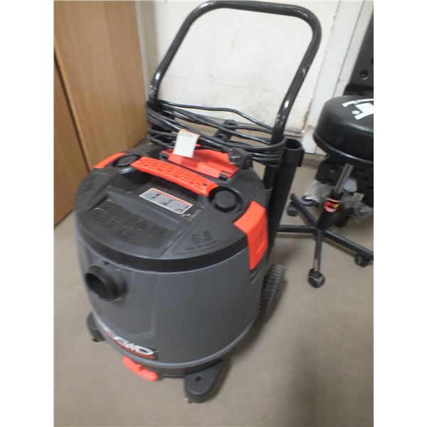 Ridgid 16 gal Shop Vac