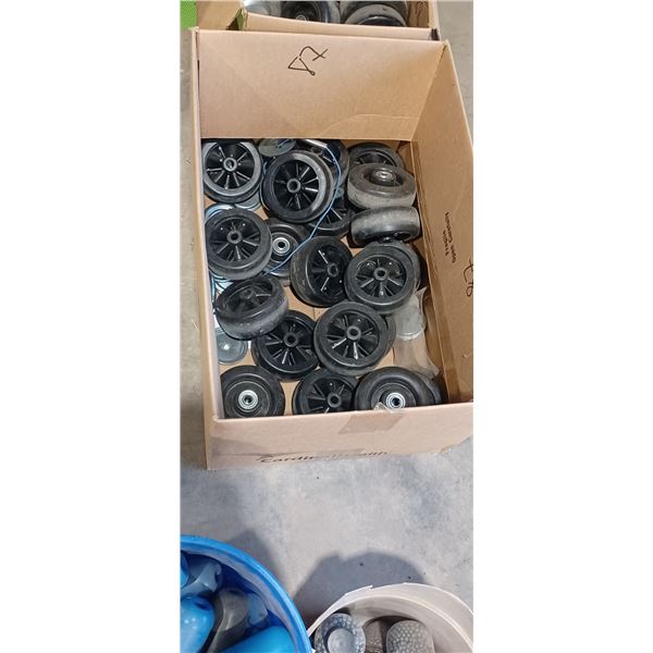 BOX WITH APPROX 20 5 INCH CART REPLACEMENT WHEELS