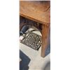 Image 5 : ANTIQUE TREADLE SEWING MACHINE AND CABINET FAIR CONDITION