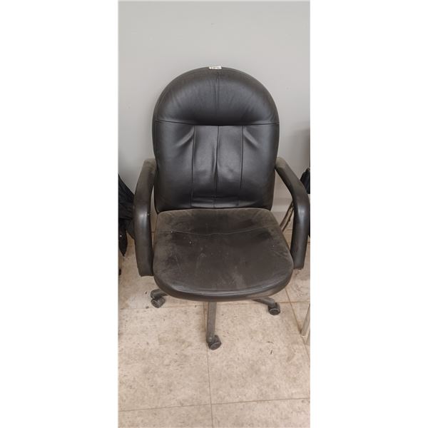 HIGH BACK OFFICE CHAIR