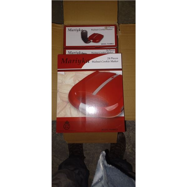 Walnut cookie makers