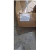 Image 2 : 4 CASES OF WHITE 18X20 INCH PLASTIC BAGS 500 PER CASE
