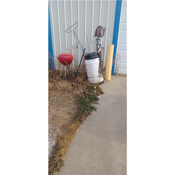 ASSORTED GARDEN TOOLS, BBQ, RAIN BARREL AND CHAIN BOOMERS