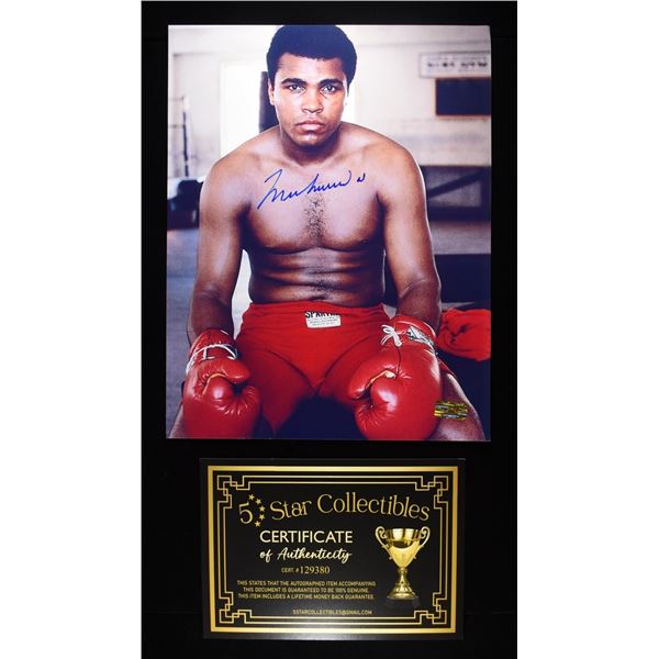 MUHAMMAD ALI SIGNED PHOTO 8X10 W/COA