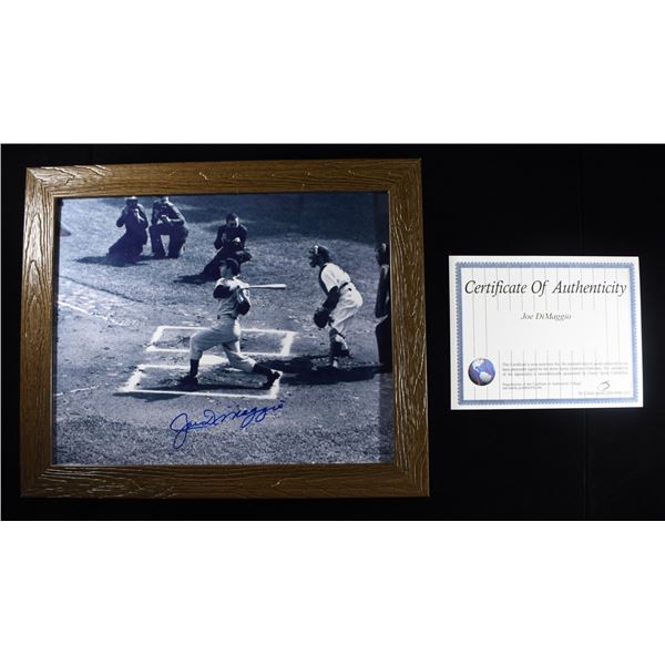 JOE DIMAGGIO SIGNED PHOTO 8 X 10 FRAMED W/ COA