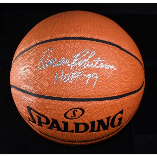 OSCAR ROBINSON SIGNED BASKETBALL W/COA