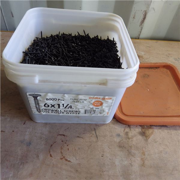 Pail of 6 X 1 1/4 drywall screws