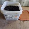 Image 1 : Pail of 6 X 1 1/4 drywall screws