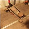 Image 2 : motomaster 3 ton Service Jack