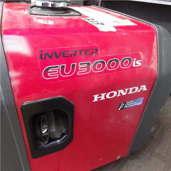 Honda Inverter EU3000 IS , had it running very briefly may need a carb job ,  BATTERY WILL NEED REPL