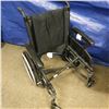 Image 8 : Wheelchair with removable seat