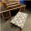 Image 5 : vintage dressing table and stool - minor damage