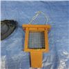 Image 4 : Bird shaped bird feeder and two suet bird feeders