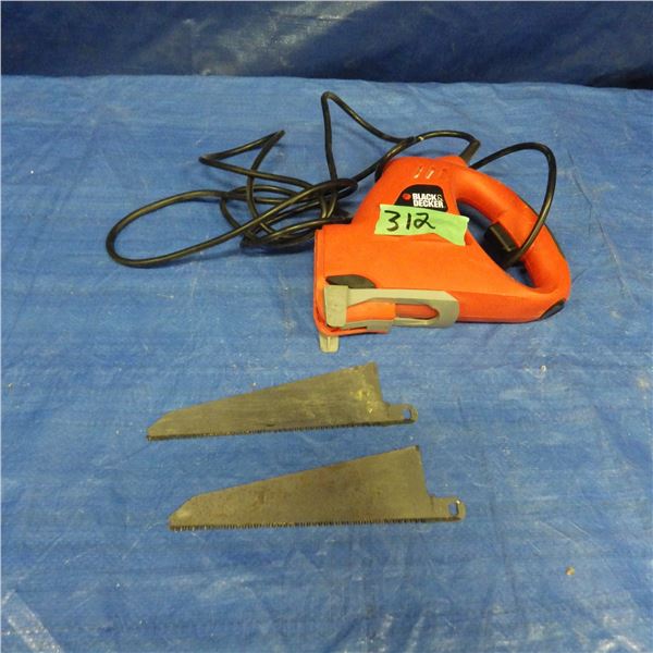 Black and Decker Saber saw with two blades