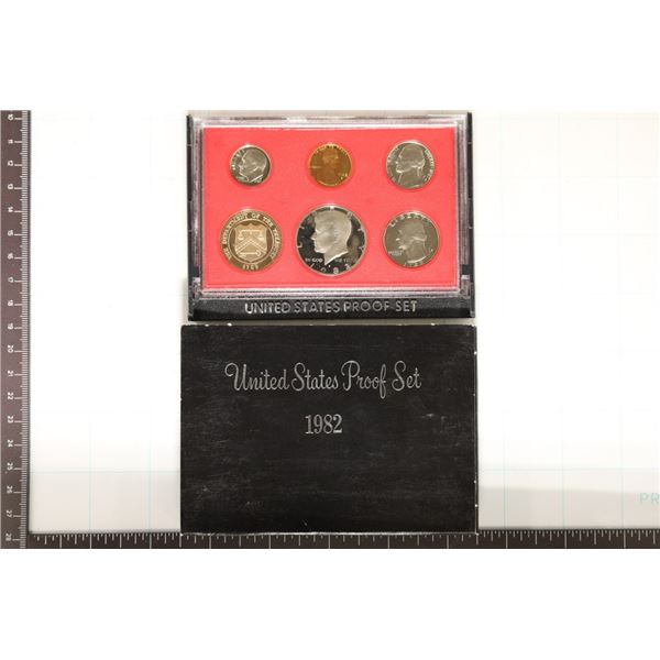 1982 US PROOF SET (WITH BOX)