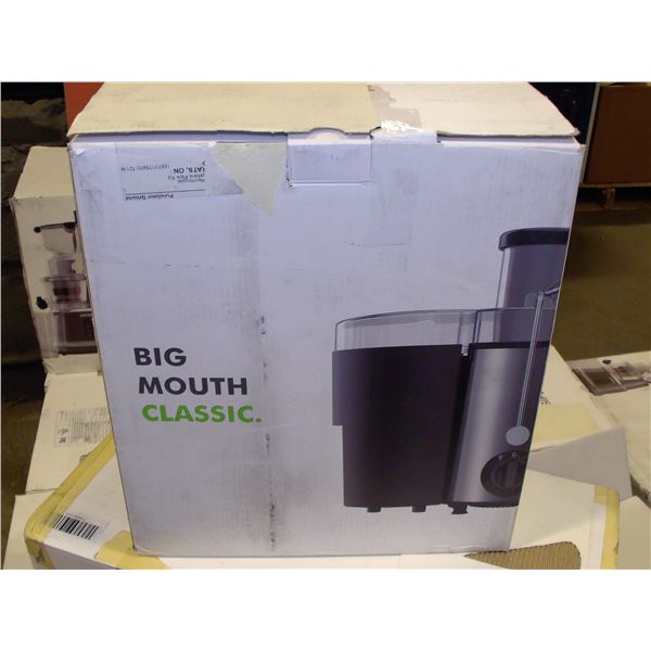 Big Mouth Compact Silver - Retail $120