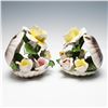 Image 3 : 2pc Nuova Capodimonte Italian Porcelain Clam Floral Centerpieces