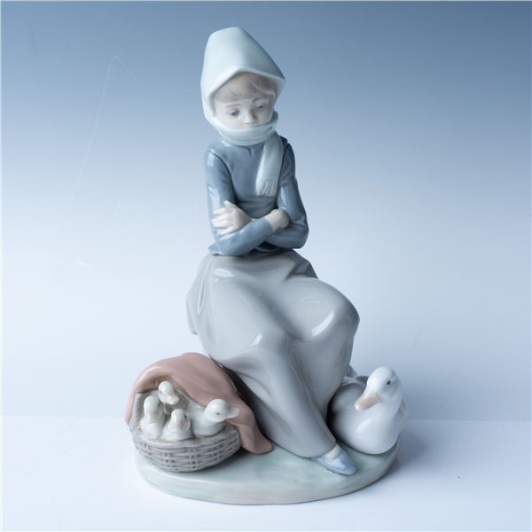 Lladro Porcelain Figurine, Girl with Ducks 1001267
