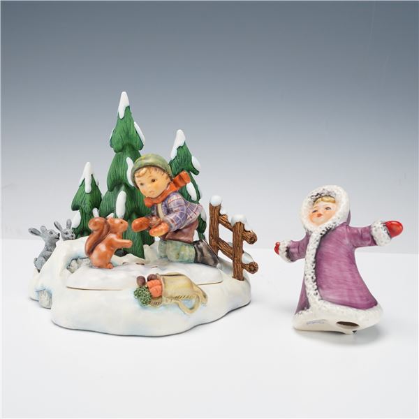 3pc Goebel Hummel Figurine Playful Pals w/ Base & Winter Wonderland