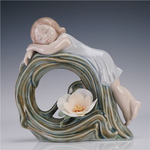 Lladro Porcelain Figurine, Childhood Dreams 1008129