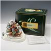 Image 6 : 2pc Goebel Hummel Figurine and Hummelscape, Christmas Frolic