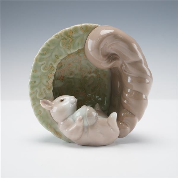 Lladro Porcelain Figurine, Squirrel Natural Frames 1008069