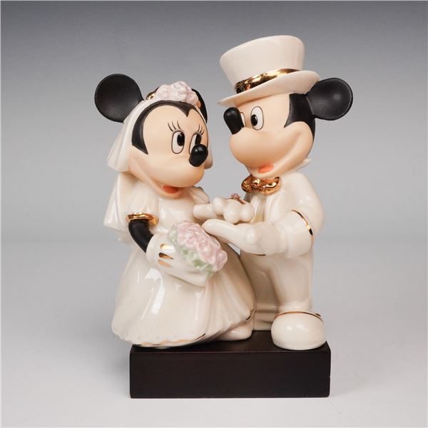 Lenox Disney Showcase Collection Figurine w/ Base, Minnie's Dream Wedding