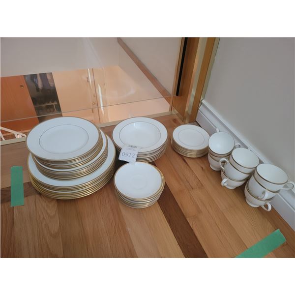 Wedgewood China 'California" A