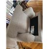 Image 3 : Ashley Arm Chair, Ottoman B