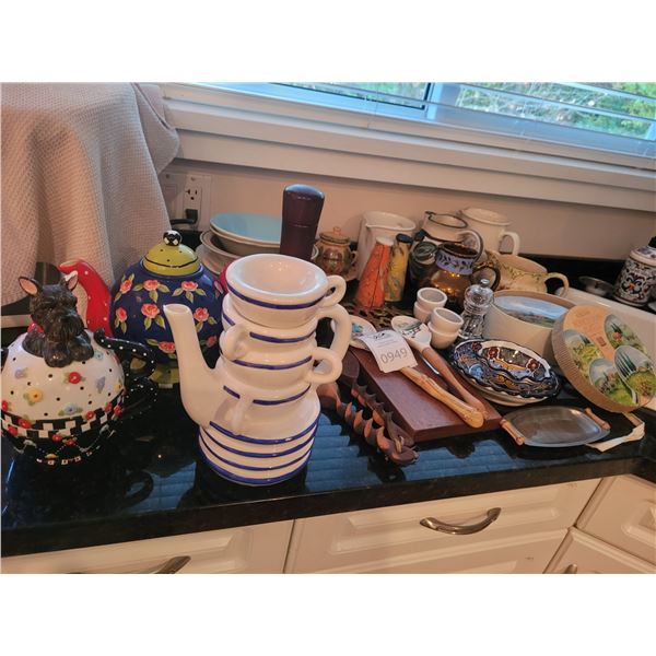 Pottery, Tea Pots, Pitchers A