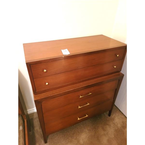 Peppler Dresser B