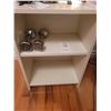 Image 1 : Table/Shelf B