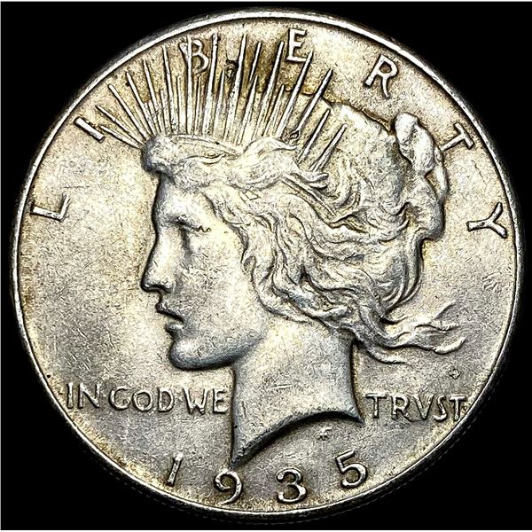 1935 Silver Peace Dollar CLOSELY UNCIRCULATED