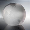 Image 3 : Frosted Crystal World Globe Paperweight