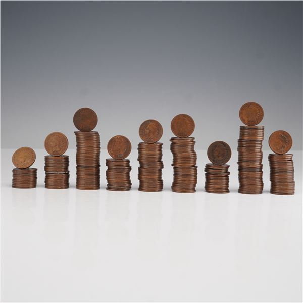 Assortment of 1800s to 1907 Indian Head Pennies