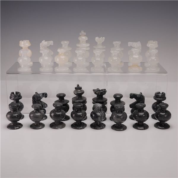 32pc Carved Black and White Stone Chess Pieces