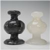 Image 5 : 32pc Carved Black and White Stone Chess Pieces