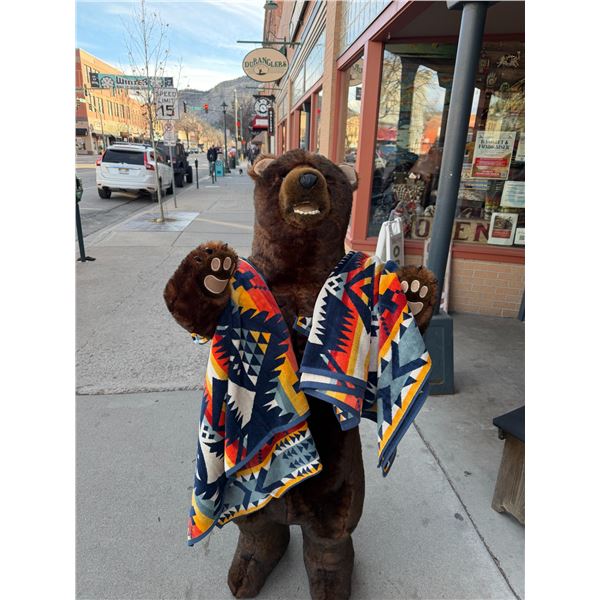 Standing Bear with Full Set of Pendleton Spa Towels