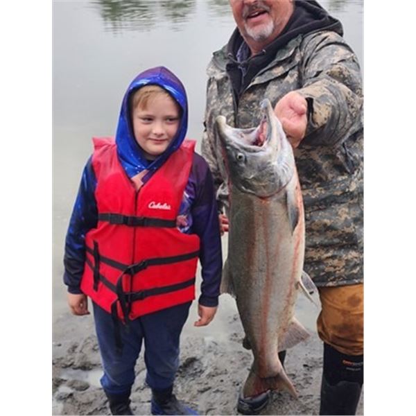 ALASKA DIY SILVER SALMON FISHING & SIGHTSEEING 7 DAYS / 6 NIGHTS FOR 3 PEOPLE