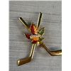 Image 2 : Vintage Winnipeg Canada Hockey Stick Brooch