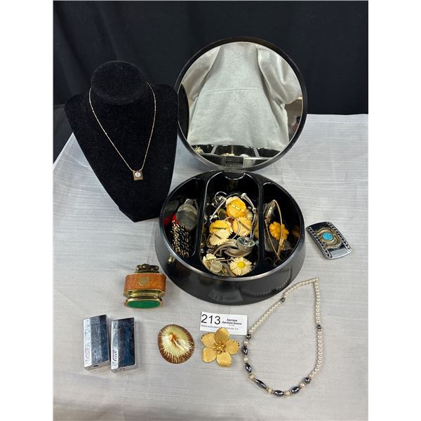 Vintage Round Jewelry Box with Jewelry