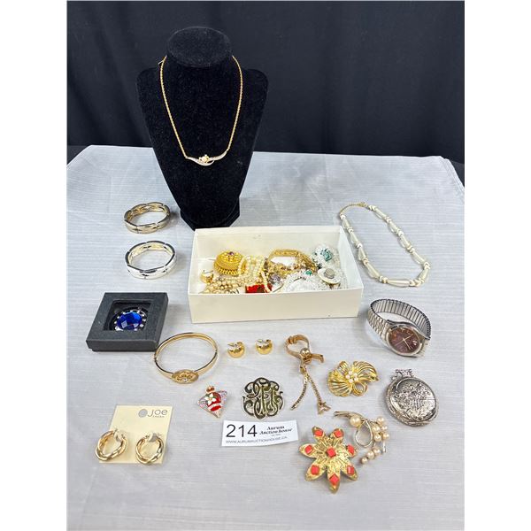 Small Box Lot of Vintage Jewelry
