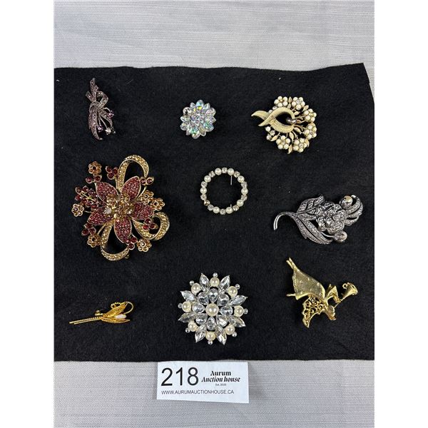 Very Nice Lot of Vintage Brooches Rhinestone etc.