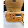 Image 2 : Very Nice Hand Tooled Mexican Leather Clutch Purse with Floral Design Like New