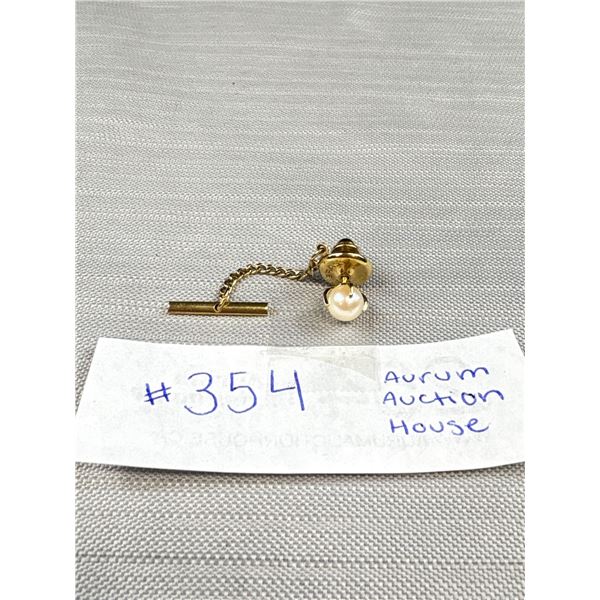 A Real Pearl Tin Stud