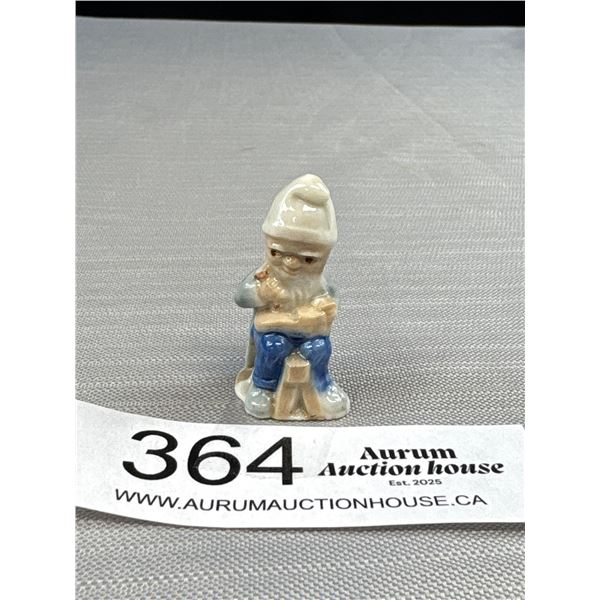 A Small Collectable Wade Figure