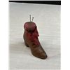 Image 4 : Vintage Hand Carved Wood Shoe and Tiny Carved Shoe Pin Cushion