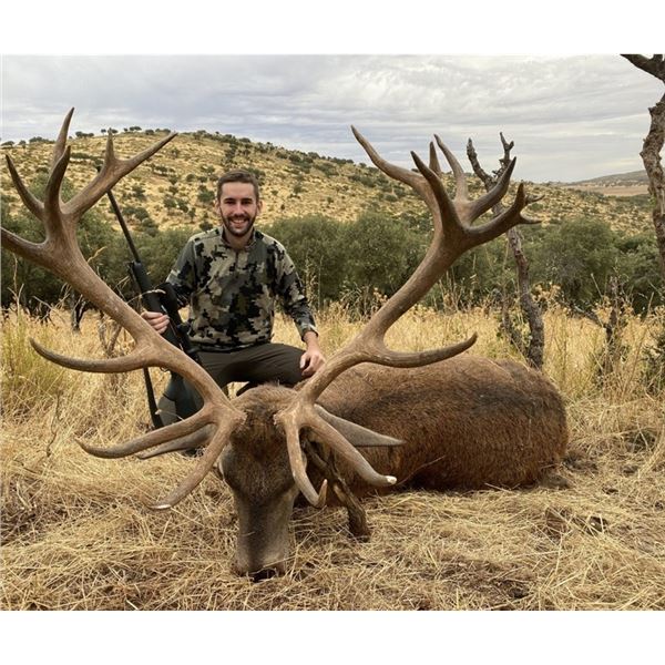 Spain - 1 Hunter for 4-Day/3-Night Combination Hunt with Trophy Credits